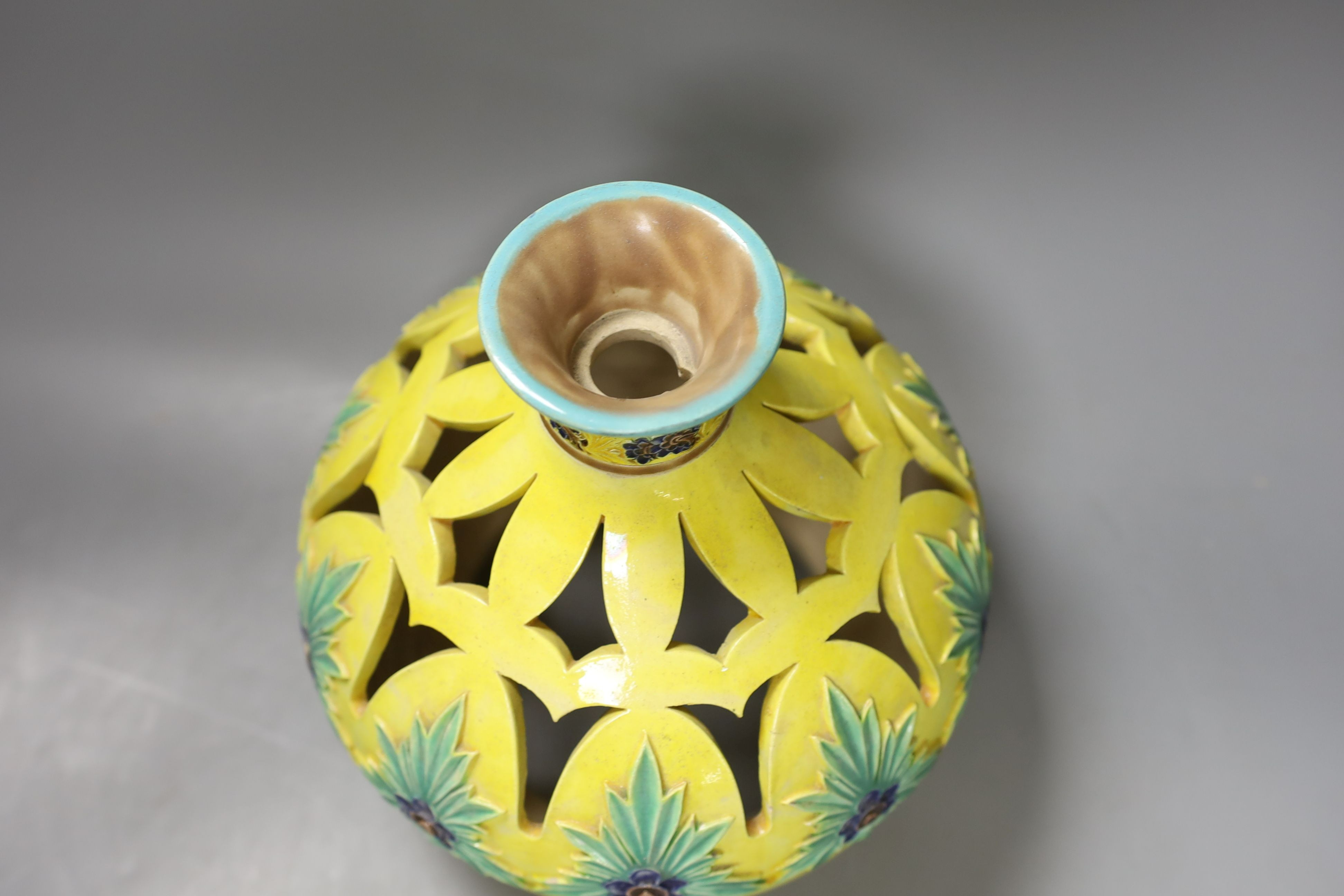 A Doulton yellow-glazed lamp base - 22cm tall